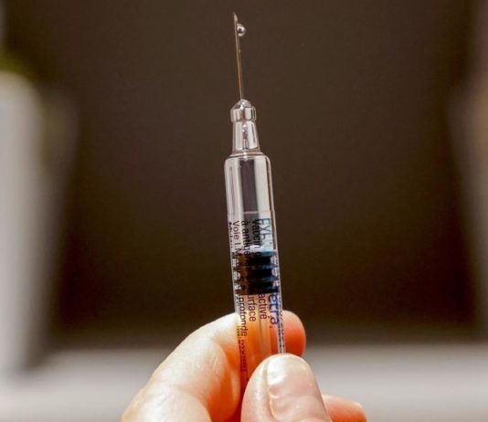 Können sich Ausländer in Frankreich gegen Covid-19 impfen lassen?