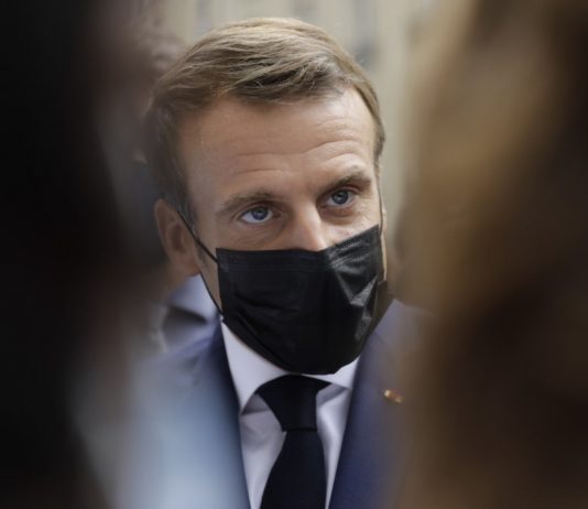 Emmanuel Macron im TV-Interview