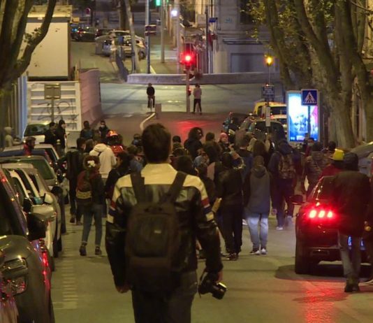 Ausgangssperre in Marseille: 300 Menschen demonstrieren in der Nacht