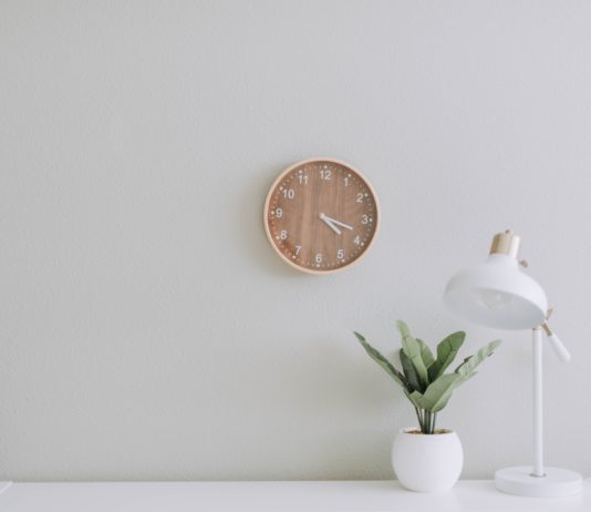 An diesem Wochenende stellen wir auf Winterzeit um – und es wird nicht das letzte Mal sein…