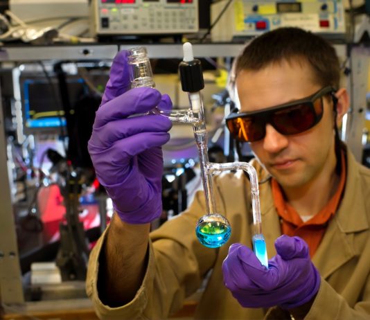 Lockdown: Die Franzosen müssen sich anpassen – zwischen Telearbeit und persönlicher Anwesenheit.