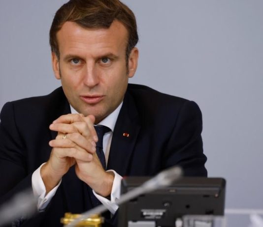 Gewalt gegen einen Produzenten in Paris: Emmanuel Macron „mehr als schockiert“