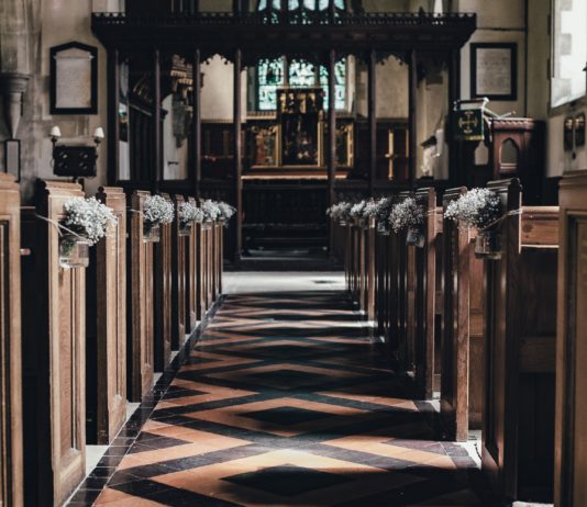 Covid-19: Vorschläge der religiösen Führer für die Wiederaufnahme von Zeremonien mit Gläubigen