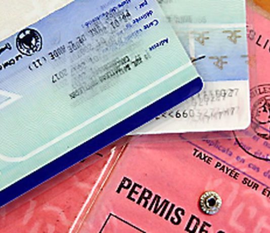 Marseille: Zerschlagung eines lukrativen Handels mit falschen Ausweispapieren