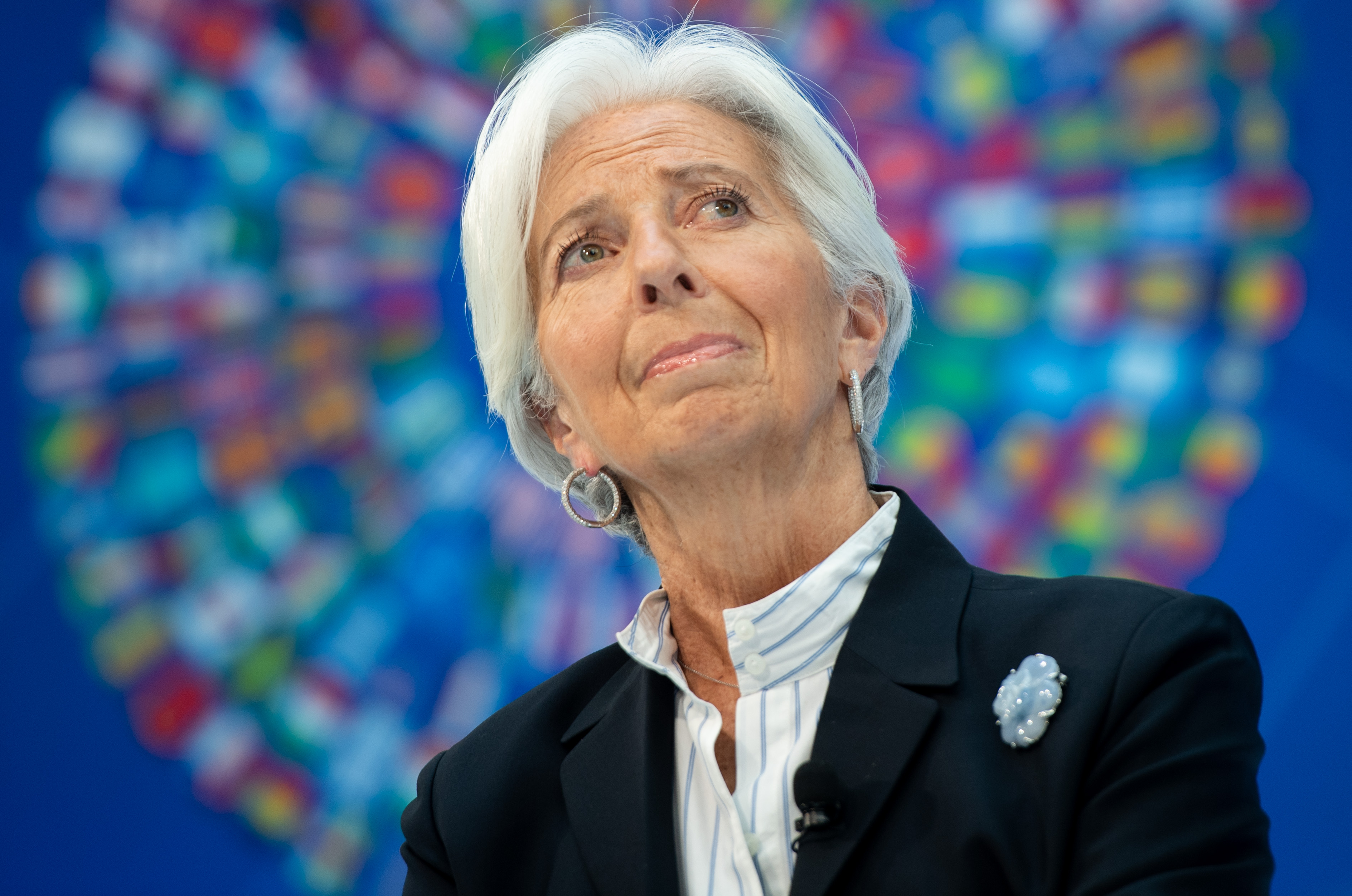 Selbst mit einem Impfstoff wird die Erholung wahrscheinlich "instabil" sein, warnt Christine Lagarde