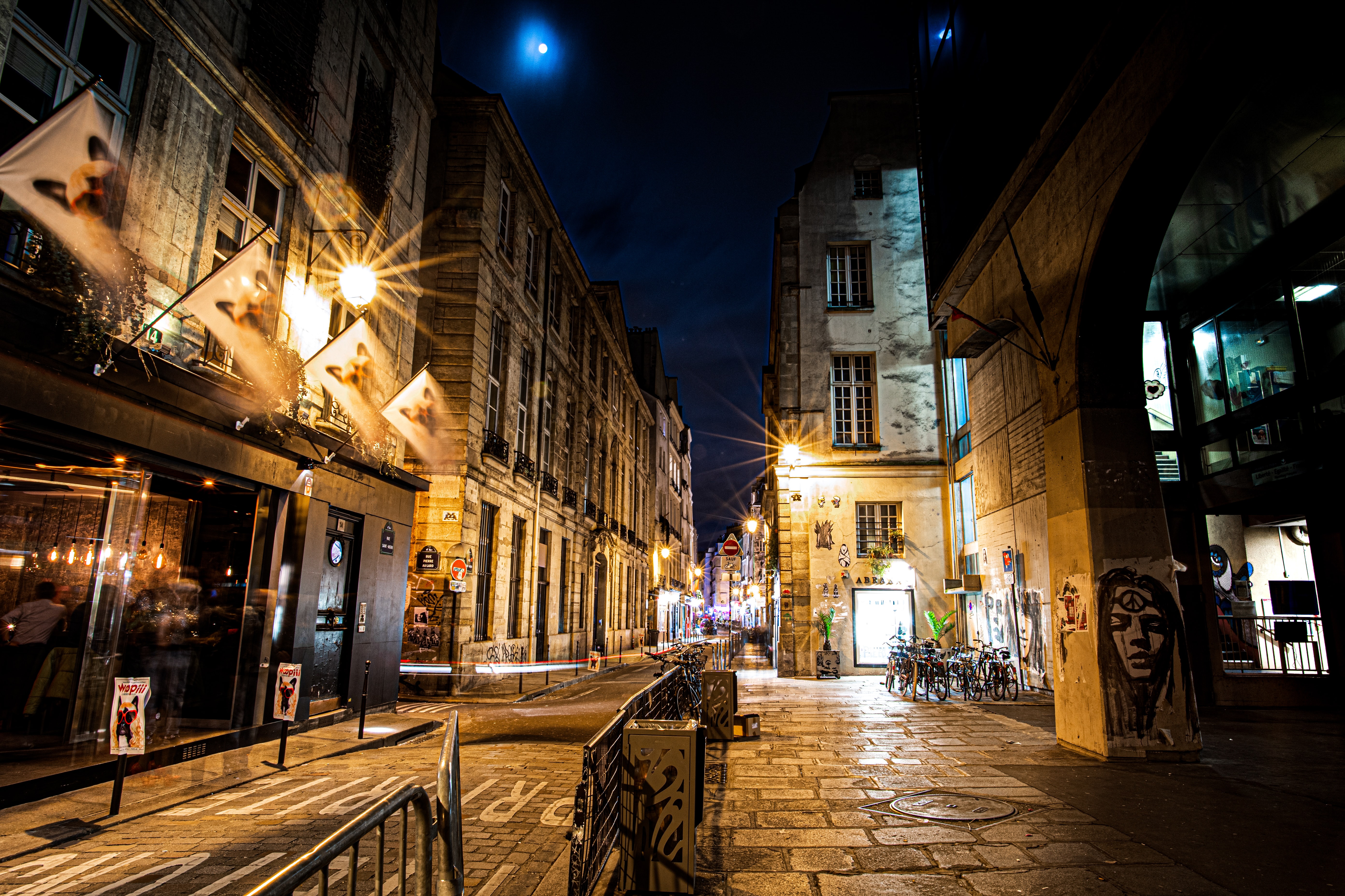 Lockdown: Geheime Party mitten in Paris