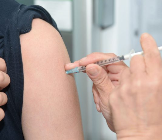 Covid-19: Moderna gibt 94,5% Wirksamkeit seines Impfstoffs bekannt