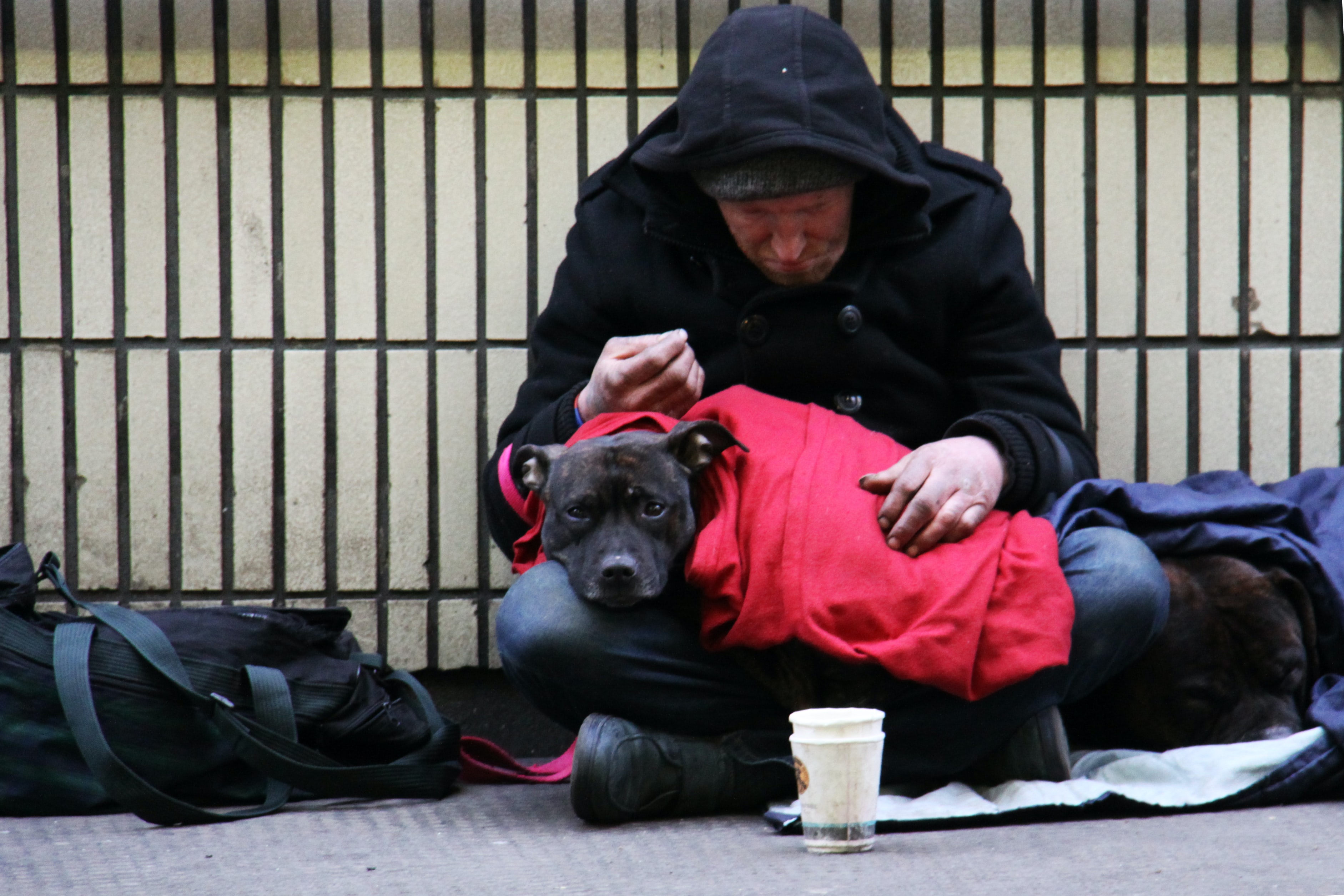 In Frankreich gibt es nach Angaben der Abbé-Pierre-Stiftung "300.000" Obdachlose