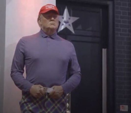 Nach seiner Niederlage, die Statue von Donald Trump in Madame Tussauds-Museum nun in Golfkleidung