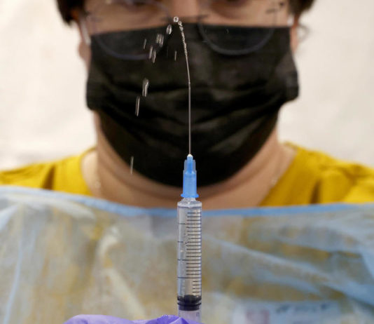 Covid-19: Frankreich startet Studie, die messen soll, wie lange die Impfung schützt