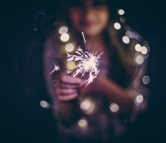 7 von 10 Franzosen sind bereit, die Ausgangssperre an Silvester einzuhalten