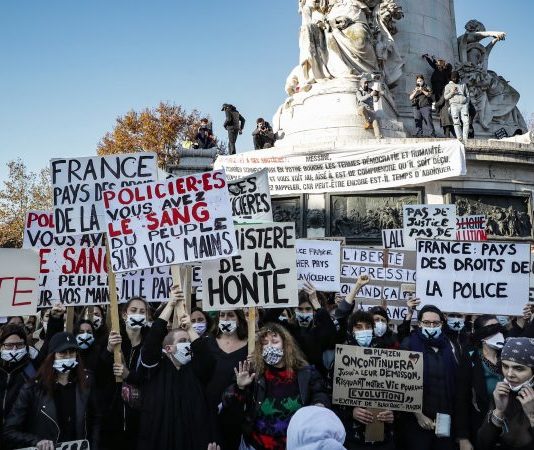 Paris: ein neuer Tag mit Demonstrationen