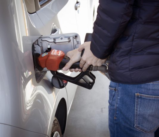 Kraftstoffpreise an Tankstellen steigen in Frankreich weiter an