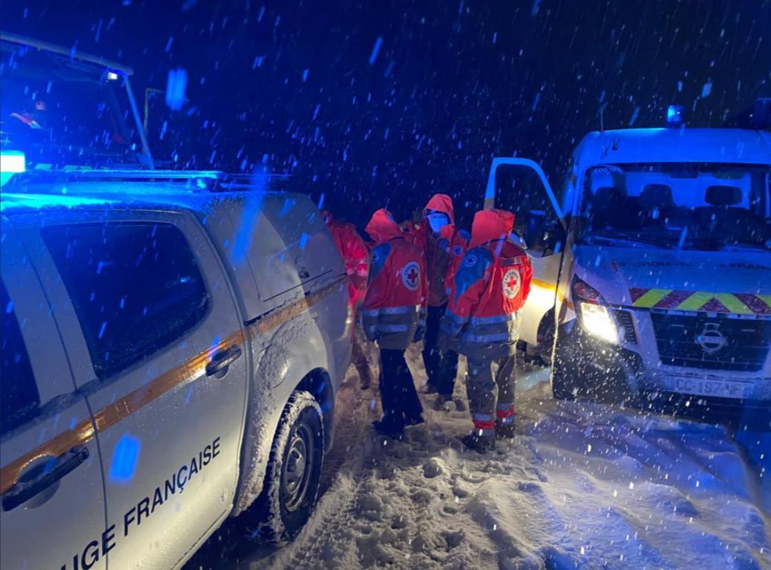Schnee: 2500 Fahrzeuge auf der A40 nachts in Ain und Haute-Savoie blockiert