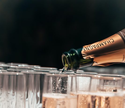 Vereinigte Staaten: Washington setzt Zölle auf französische Produkte aus