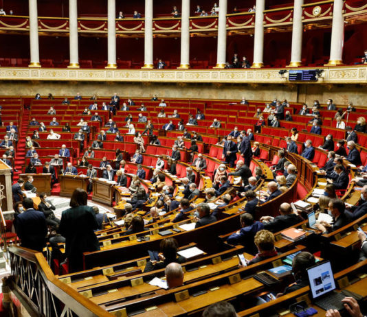 Gesetzentwurf gegen „islamischen Separatismus“: Die Nationalversammlung nimmt den Text in erster Lesung an