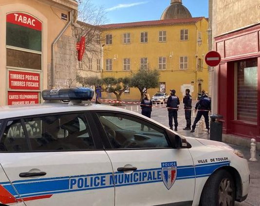 Toulon: Abgetrennter Kopf in einem Karton entdeckt – eine Person verhaftet