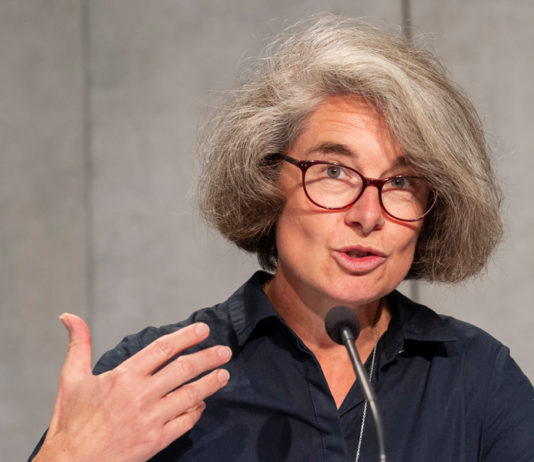Vatikan: Die Französin Nathalie Becquart wird zur Untersekretärin der Bischofssynode ernannt und ist damit die erste Frau in dieser Position