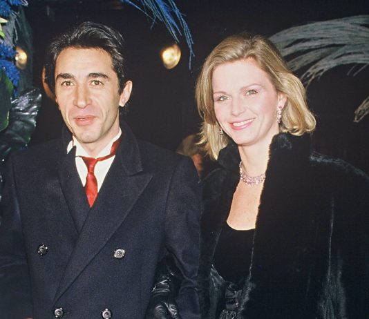 Inzest: Richard Berrys älteste Tochter erstattet Anzeige gegen ihren Vater wegen Vergewaltigung