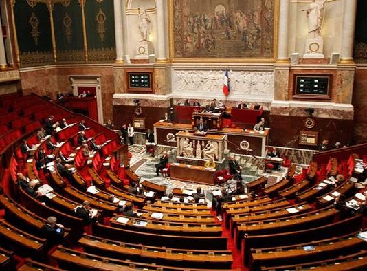 Covid-19: „200.000 bis 300.000 Speicheltests pro Woche ab Mitte Februar“, verspricht Olivier Véran