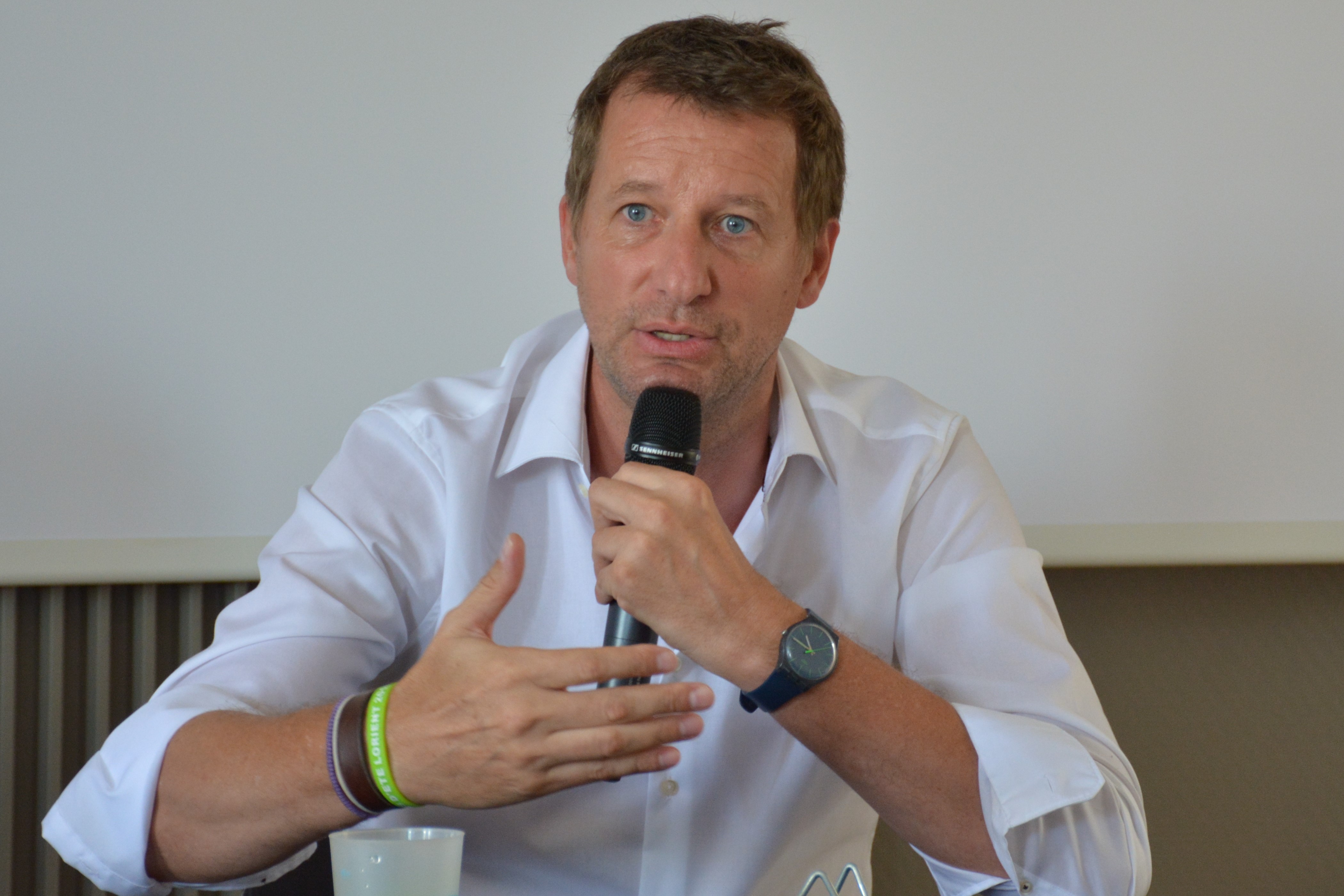 Impfstoff-Verträge: Europäische Grüne wollen die Kommission wegen mangelnder Transparenz vor den Europäischen Gerichtshof bringen.