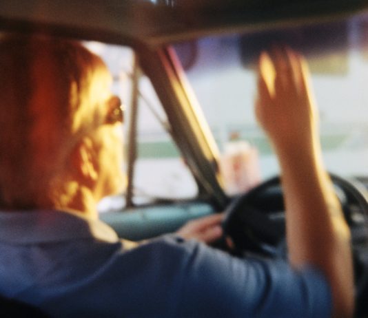 „Ich bin spät dran für meine Covid-Impfung“, sagt ein 88-jähriger Franzose, der mit 191 km/h erwischt wurde