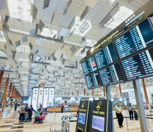 Das Projekt zur Erweiterung des Pariser Flughafens Roissy-Charles de Gaulle ist aufgegeben worden.