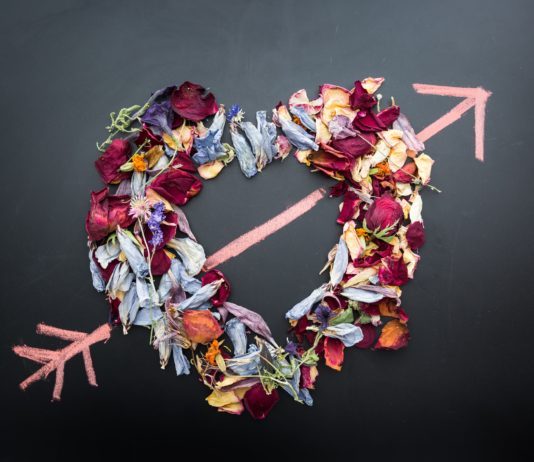 Valentinstag: Wegen der Pandemie feiern weniger als die Hälfte der Paare diesen Tag, die niedrigste Rate seit 25 Jahren