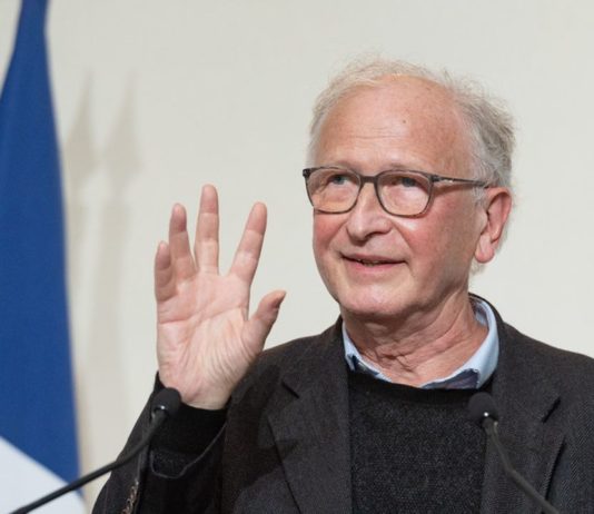 Covid-19: Alain Fischer erwartet eine Rückkehr zum normalen Leben im Sommer oder Herbst