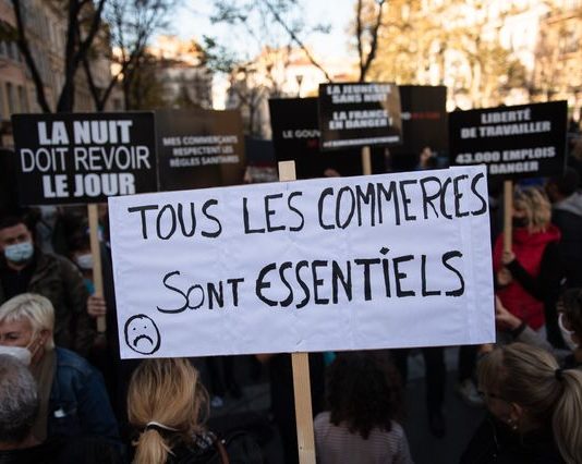 VIDEO: Demonstration zur Verteidigung der individuellen Freiheiten in Paris