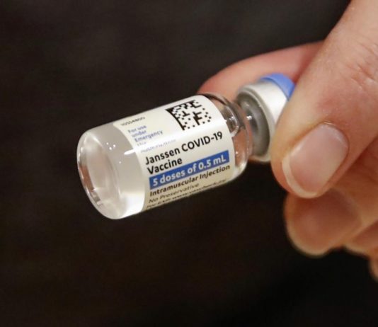 Covid-19-Impfstoff: Gesundheitsbehörde warnt vor Herzinfarktrisiko bei Janssen