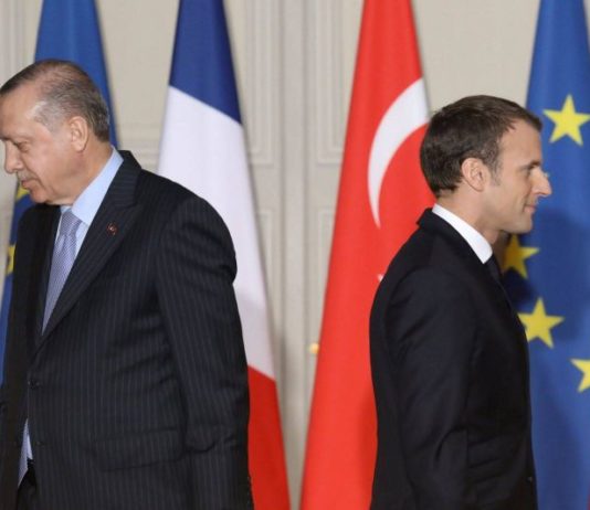 Emmanuel Macron will „den Platz der Türkei in der Nato klären“