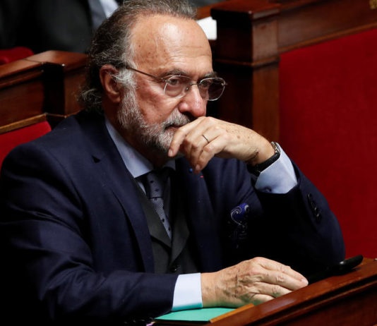 Abgeordneter und Milliardär Olivier Dassault starb bei einem Hubschrauberabsturz