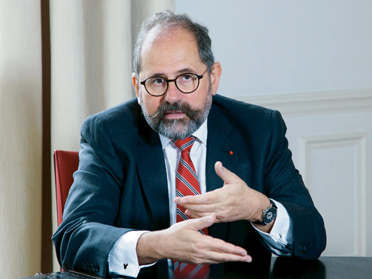 Covid-19: Bürgermeister der Ile-de-France wollen die Ausgangssperre auf 19 Uhr verschieben