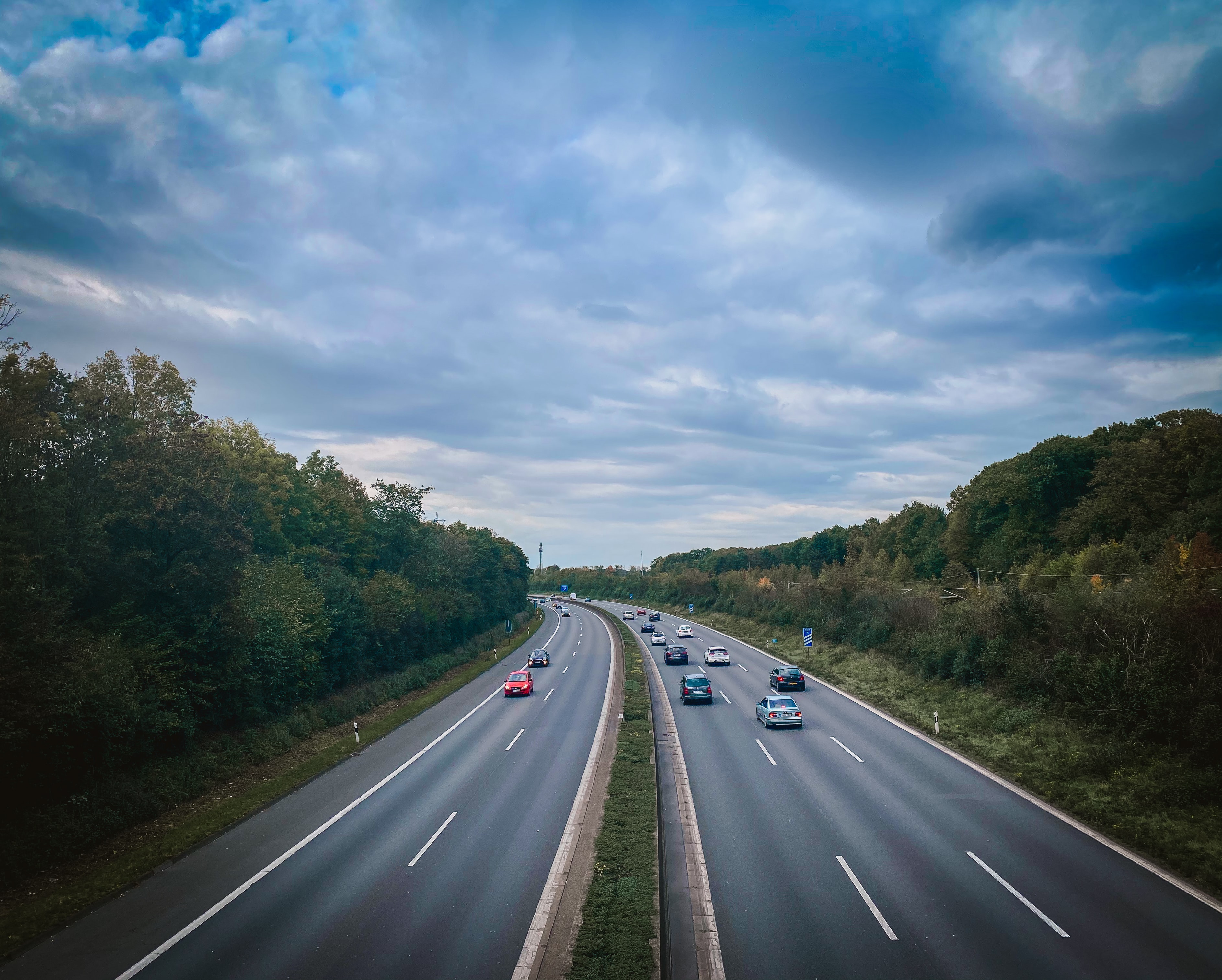 Sicherheit im Straßenverkehr: Rückgang der Verkehrstoten um 20% im Februar