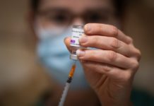 Covid-19: Nicht geimpfte und suspendierte Pflegekräfte erhalten keine Sozialhilfe