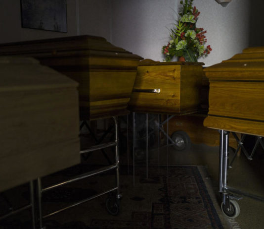 Covid-19 in Frankreich: Angesichts der Trauer der Familien wird ein nationaler Gedenktag erwogen