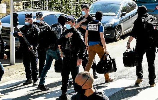 Anschlag in Rambouillet: Das Profil des Angreifers wird klarer