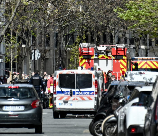 Eine Person erschossen und eine weitere verwundet vor dem Henry-Dunant-Krankenhaus im 16. Arrondissement von Paris