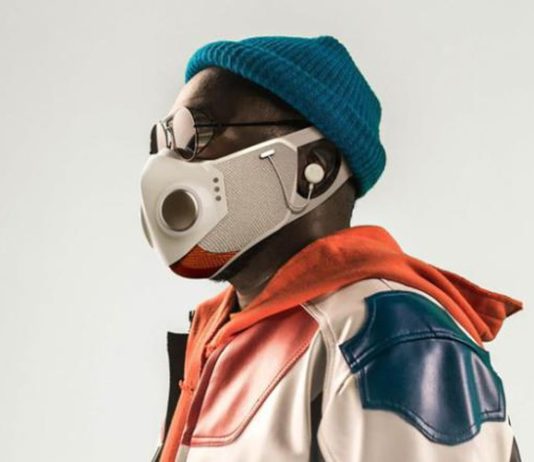 Entdecken Sie das ultra-elegante Masken-Headset von Will.i.am