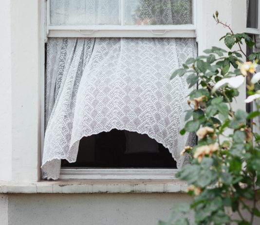 Covid-19: Das Lüften von Räumen wird noch zu oft vernachlässigt, warnen Experten