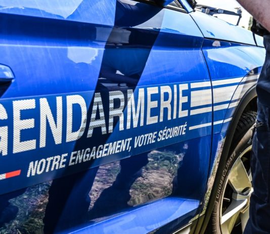 Indre-et-Loire: Junger Mann bei einer Schlägerei mit einem Messer getötet