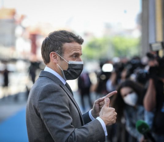 Emmanuel Macron hat „die Nase voll von der Maske“ – aber bis Ende Juni wird sie Pflicht bleiben