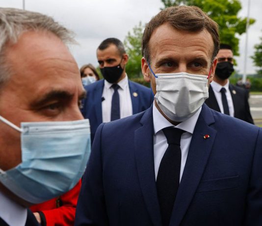 Emmanuel Macron besucht das Departement Hauts-de-France und gratuliert Xavier Bertrand zu seiner Wiederwahl