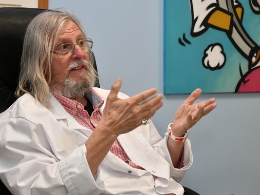 Covid-19 : Mehrere Ansteckungen innerhalb des Instituts unter der Leitung von Didier Raoult