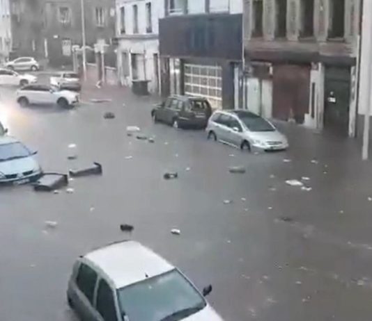 Unwetter: Sintflutartige Regenfälle in der Normandie