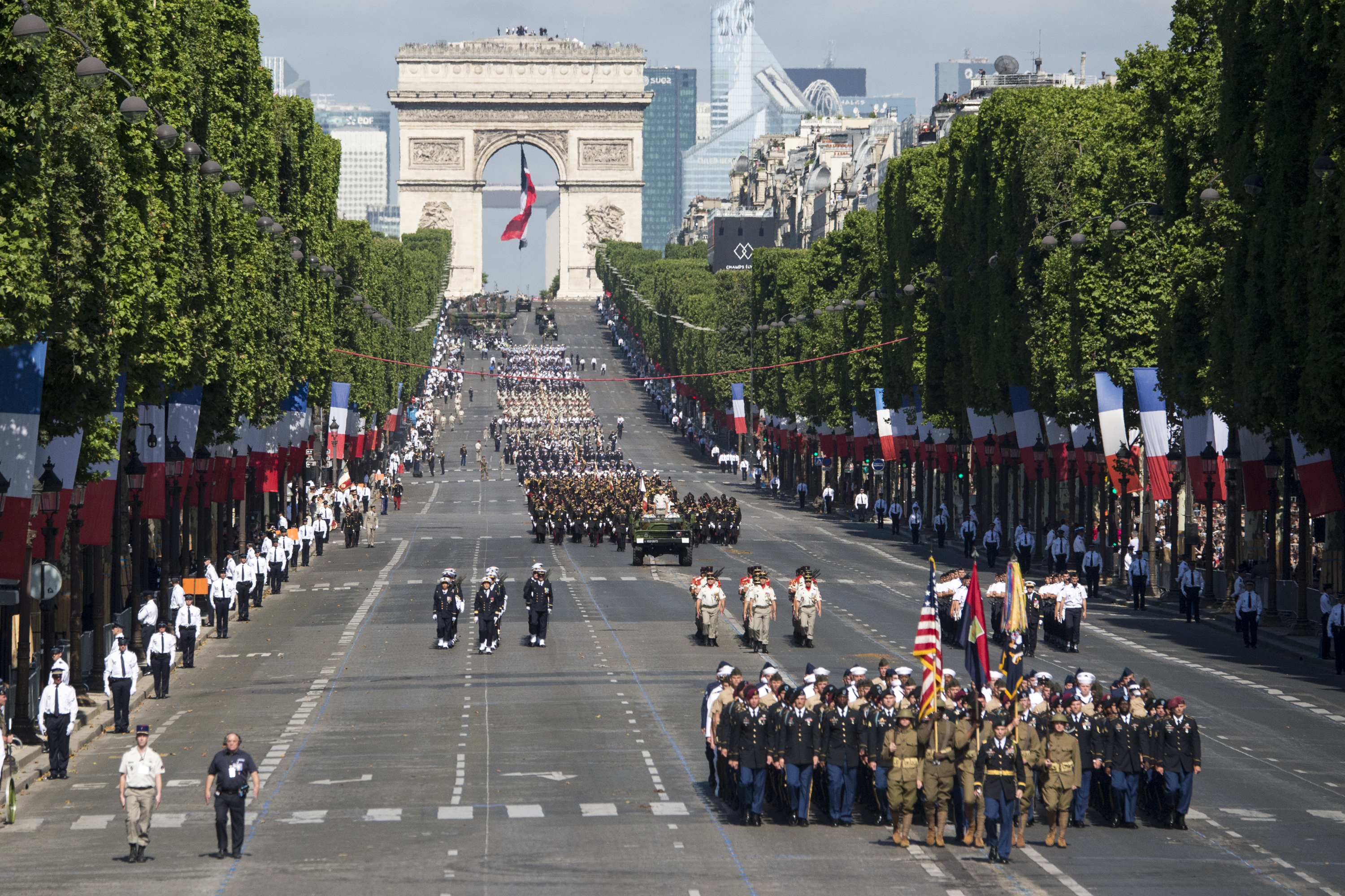 Parade am 14. Juli: Zuschauer können nur mit Gesundheitspass auf die Champs-Elysées kommen