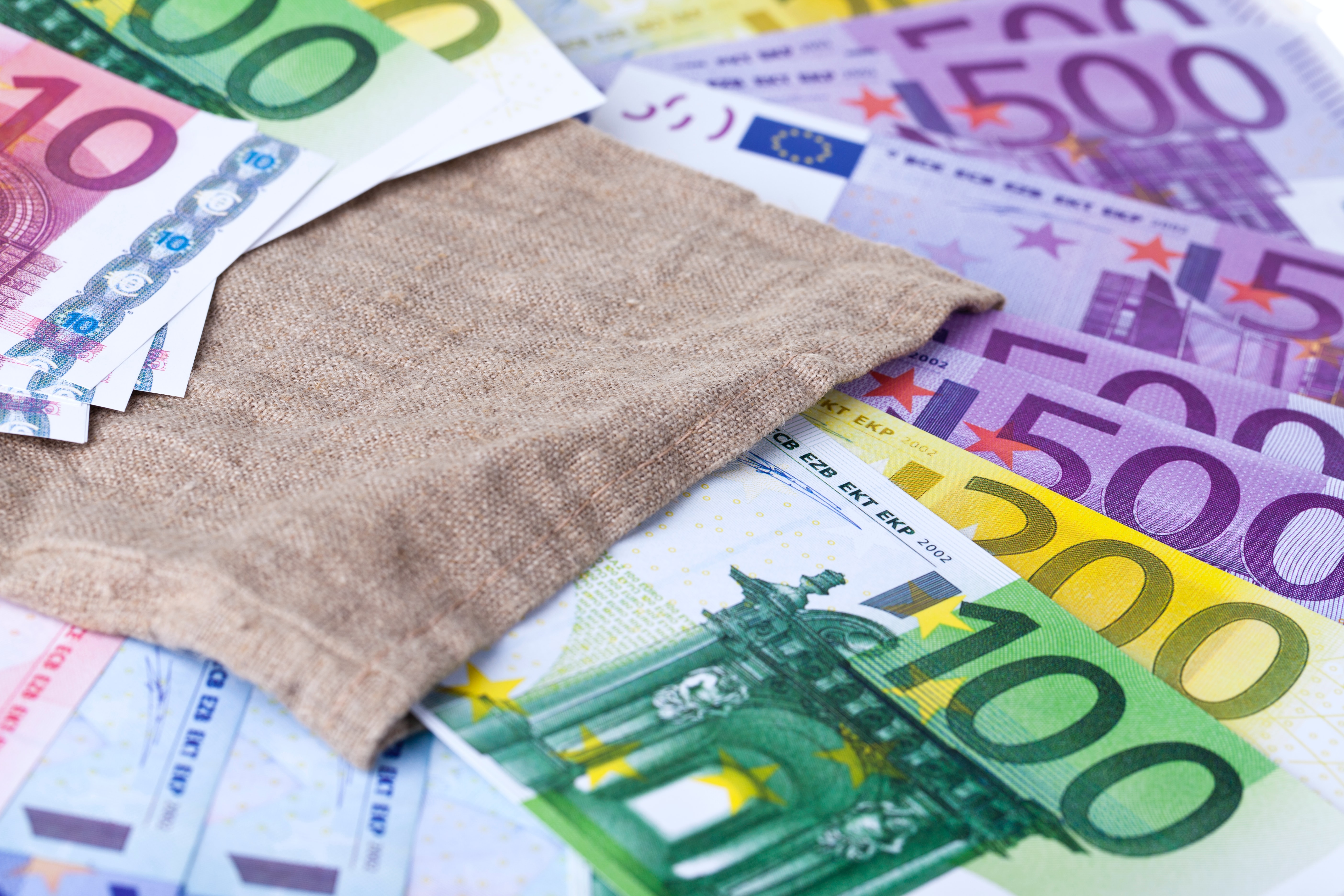 Gironde: Mann findet 85.000 Euro zwischen Sperrmüll