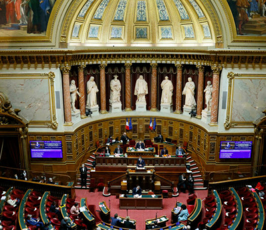 Gesundheitspass: Senat stimmt dem neuen Gesundheitsgesetz mit Änderungen zu