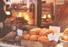 Wie nennt man „Schokocroissant“ auf Französisch?